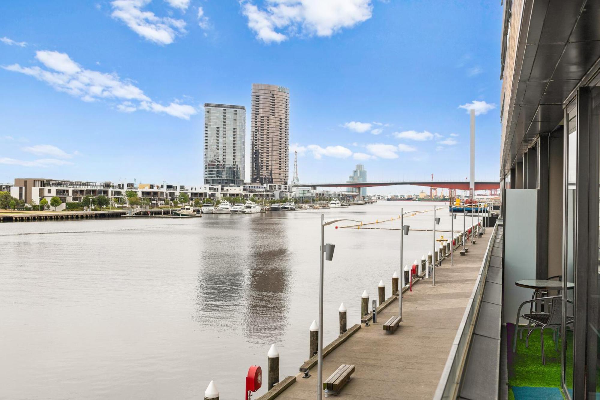 Melbourne Docklands Riverside Views Eksteriør bilde